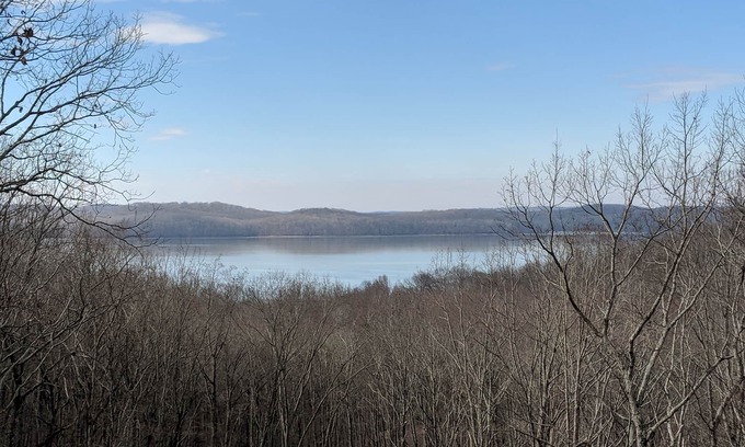 Dover House | Your Headquarters for Kentucky Lake Adventures!