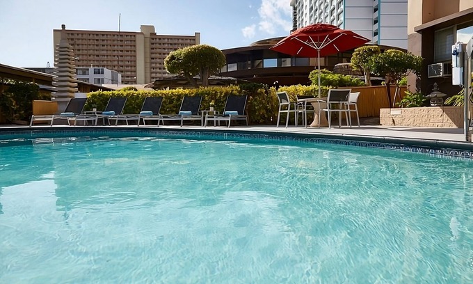 Ala Moana House | Your Home Away From Home! 4 Relaxing Units, Onsite Pool, Pet-Friendly Property