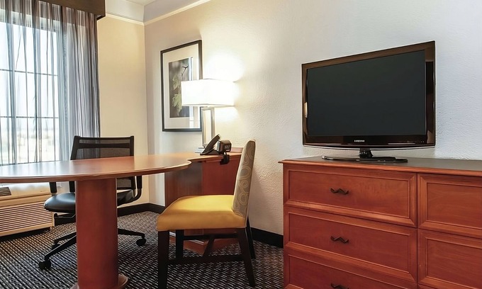 Guasti House | Your Home Away From Home! Family-Friendly Unit To Relax. Near Golden Oak Park
