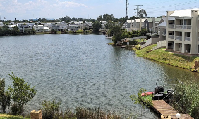 Elarduspark Apartment | Your Perfect Escape with Breathtaking Lake Views.nFind it, You will love it!