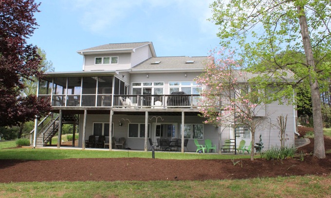 Huddleston House | Your Personal Oasis Awaits You. Beautiful Lake Front Home overlooking State Park