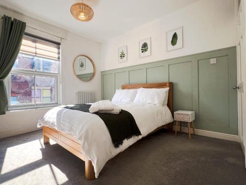 Worcester House | Your Property Box Short Stays - Severn Street