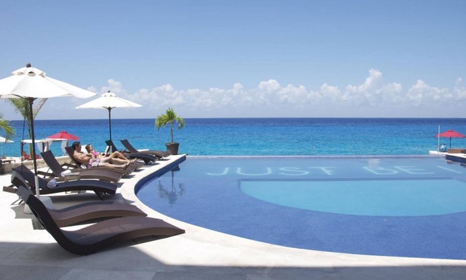 Zona Hotelera Norte House | Your Relaxing Getaway Awaits! Free Parking, Beach Access, Near Cozumel Museum