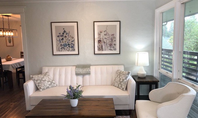 Central Oregon Apartment | Your Slice of Eugene Heaven!