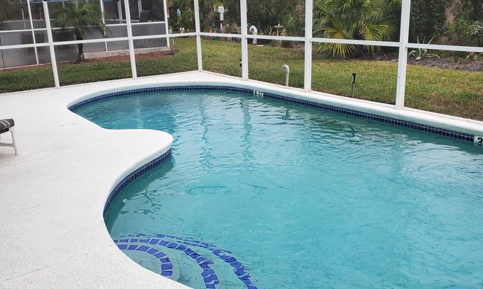 Westbury House | Your vacation home awaits. Close to n attractions including Disney and Legoland