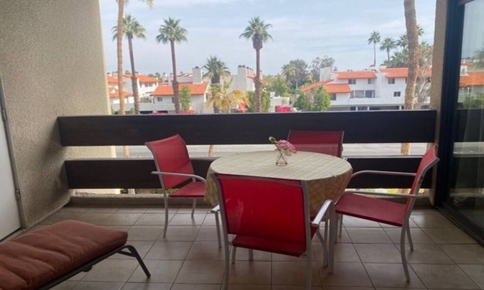 Palm Springs Condo | Your winter retreat in beautiful Palm Springs!