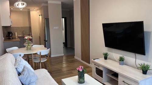 Legnica Apartment | Złote Apartamenty 36