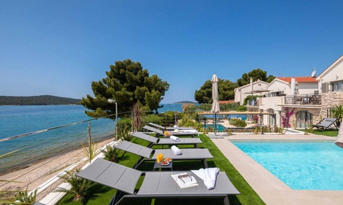 Zaboric Apartment | Zaboric Villa With Stunning Sea Views