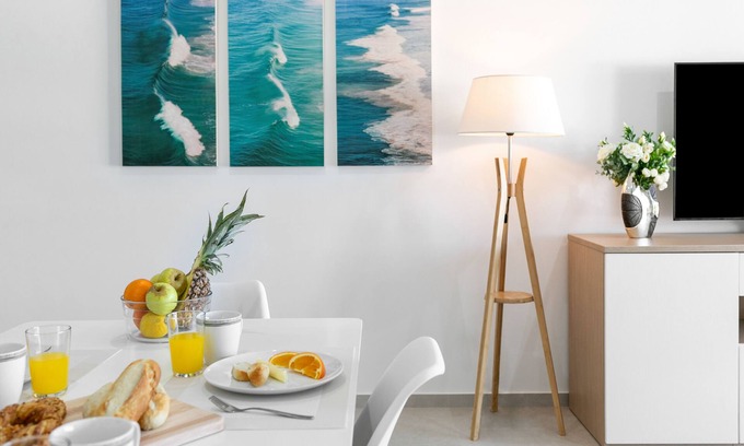 Nazare Apartment | Zahra Place - Shared Pool