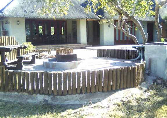 Leeupoort Villa | Zebula Golf Estate and Spa - Kudu's Bark 12 Pax Moi Signature Luxury villa