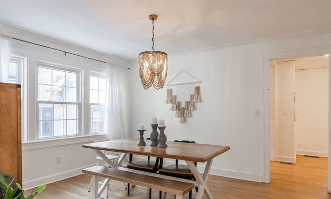 South Kansas City Apartment | Zen Home Near Rockhurst 59/60