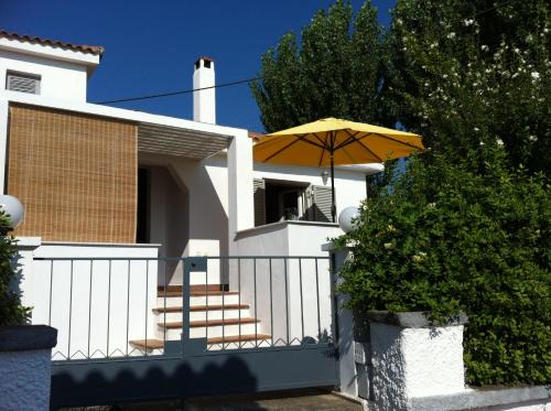 Makri Apartment | Zen Villa by GG