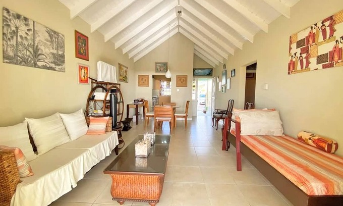 Apple Hall House | ZenBreak The Gem Summ