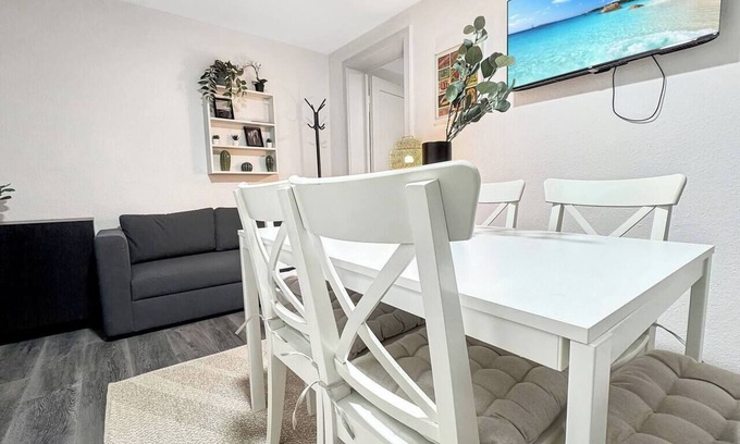 Kernerviertel Apartment | Zentrale Stgt Gruppenbasis – 8 Pers.