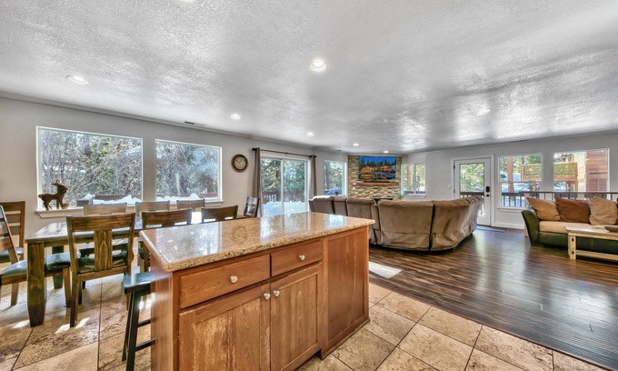 Round Hill Village House | Zephyr Cov 5BR4BA -Pool,Spa,Steam Rm,5 Min 2 Ski