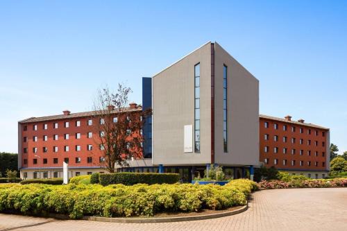 Somma Lombardo Hotel | Zeus Essence Dolce by Wyndham Milan Malpensa