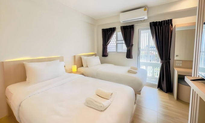 Old City Hotel | Zhennan Teabar Hotel