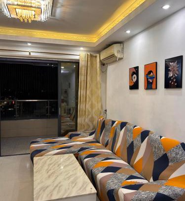 Longhua District Apartment | Zhi Yu Lan Wan