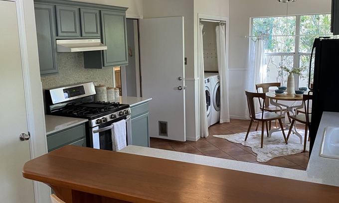 Barton Heights House | Zilker neighborhood gem - easy walk to Barton Springs Pool and much more!