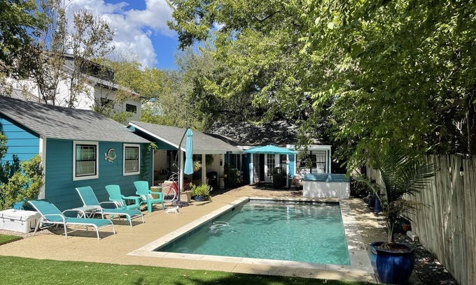 Zilker House | Zilker! POOL Walk anywhere- Location!