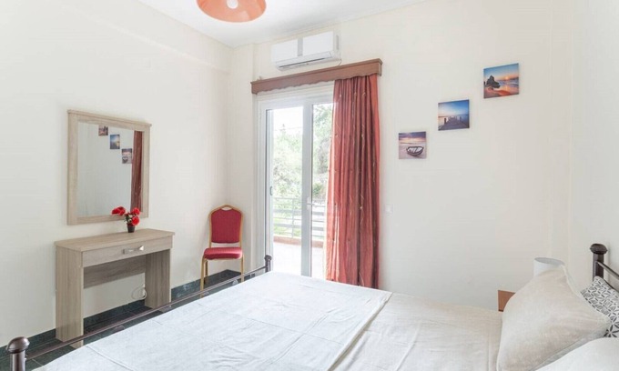 Nea Makri Apartment | Zoumperi beach house