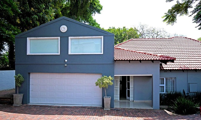 Greater Johannesburg Metropolitan Area Apartment | Zwelakho Luxury furnished apartments