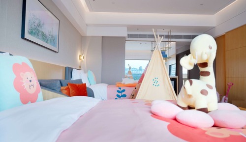 Room, 2 Double Beds, Garden View (Pink Lion Themed)