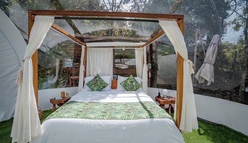 Comfort Room, Patio, Mountain View
