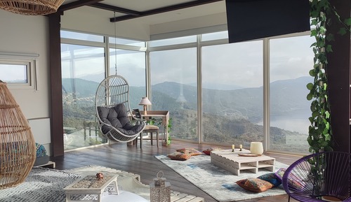 Luxury Suite