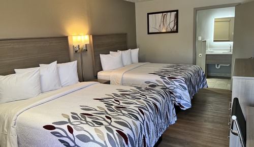 Deluxe Room, 2 Queen Beds, Non Smoking