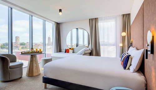 Classic Room, 1 Queen Bed with Sofa bed