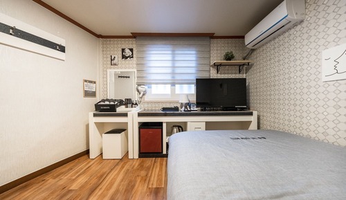Room (Deluxe room)