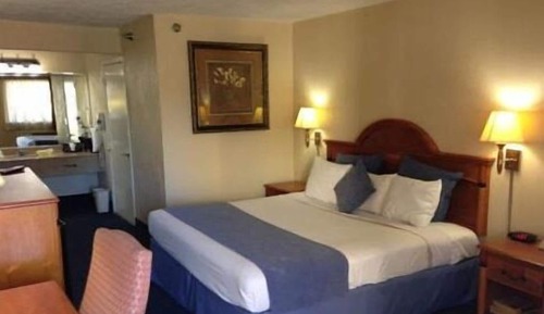 Standard Room, 1 King Bed, Smoking