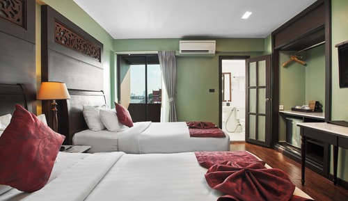 Superior Room with City View