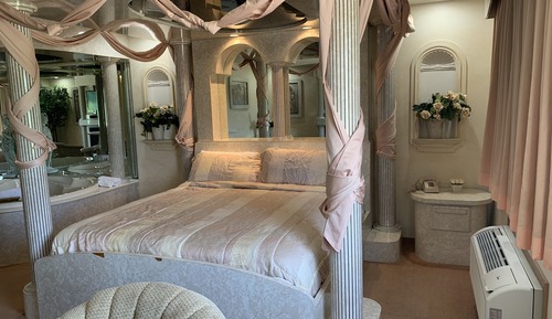 Roman Retreat