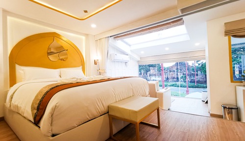 Bodhi leaves Junior suite