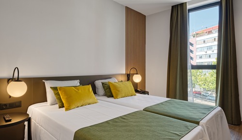 Standard Twin Room