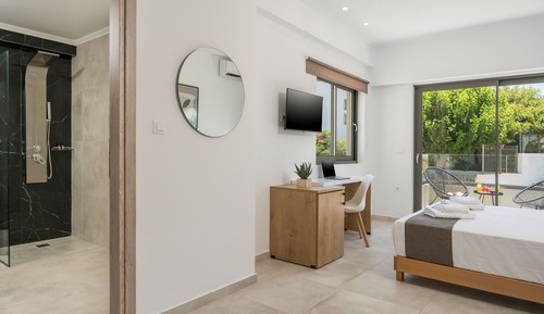 Triple room with Garden View