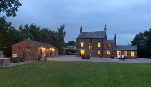 Premium House, Private Bathroom, Garden View (Manor House Farm)