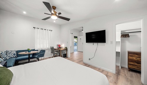 Superior Studio Suite, 1 King Bed