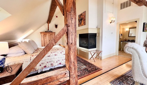 Exclusive Room