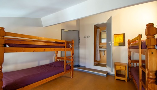 Basic Suite, Private Bathroom