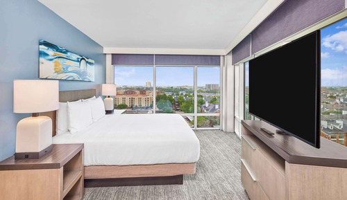 Panoramic Suite, 1 King Bed (1 Bedroom)