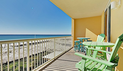 Condo (4 Bedrooms)