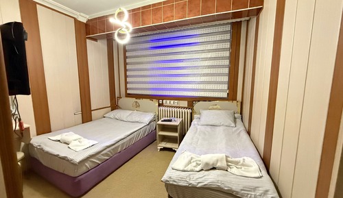 Economy Twin Room