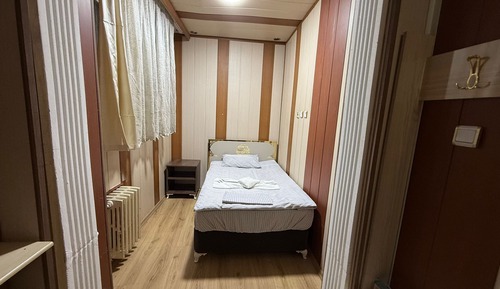 Economy Single Room