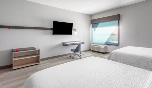 Standard Room, 2 Queen Beds, Accessible (Mobility, Accessible Tub)