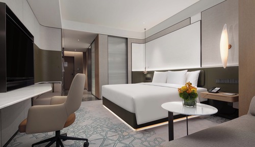 Standard Room, 1 King Bed