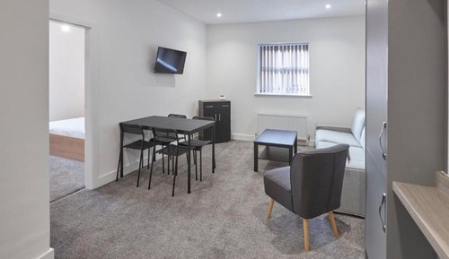 Standard Apartment (2 Loftus)