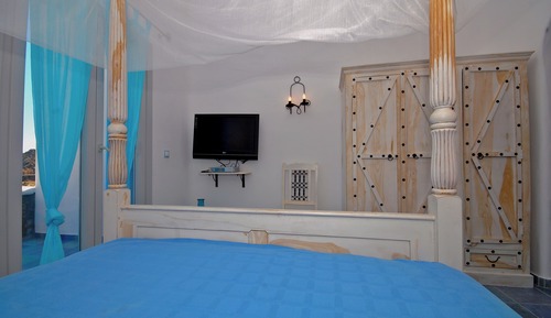Deluxe Condo